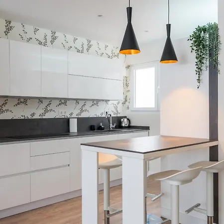 Beltran By People Apartment